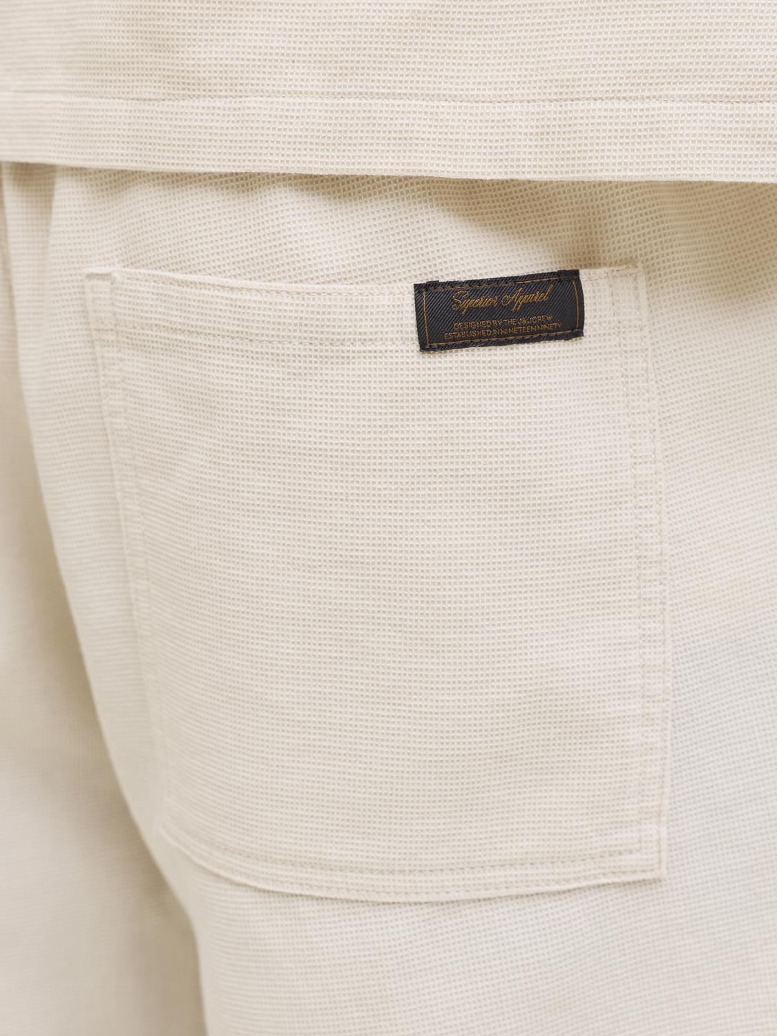model_shot-detail